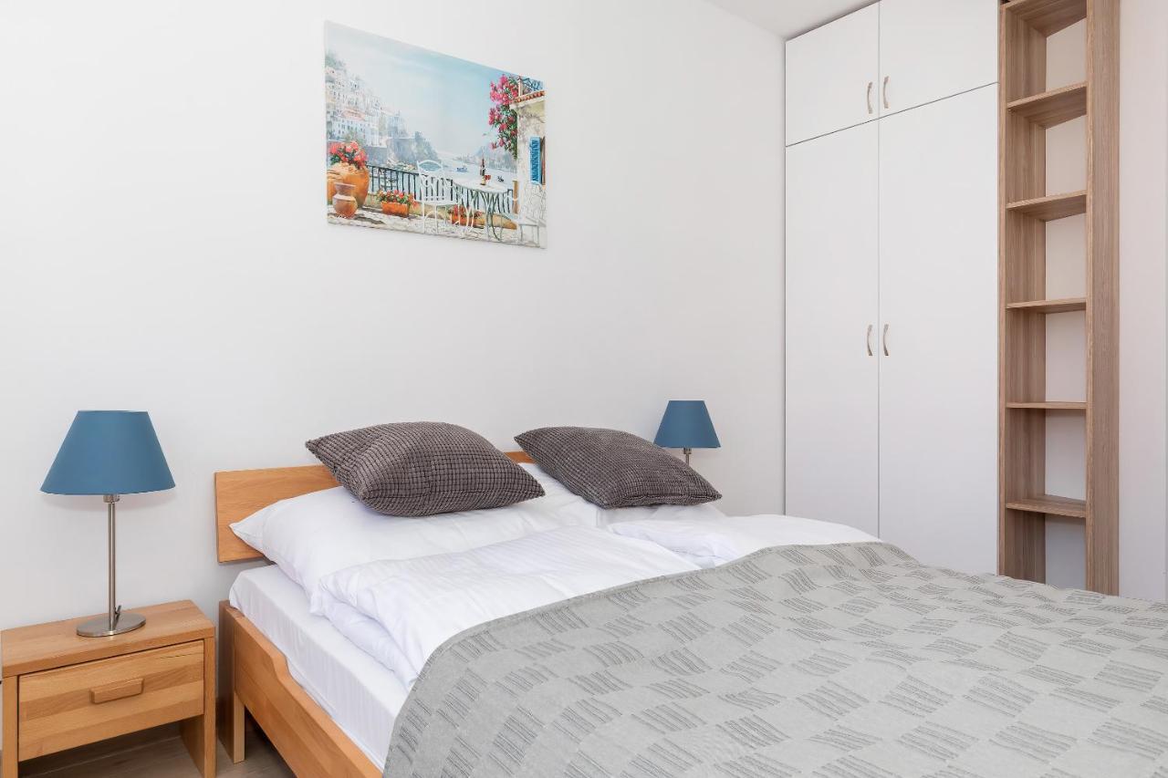 Port Kolobrzeg Cicha Street By Jantar Apartamenty Kołobrzeg Esterno foto